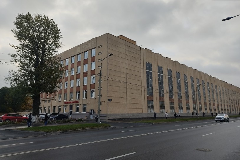 фасад дома, здание по адресу г Санкт-Петербург, наб Обводного канала, д 118аж